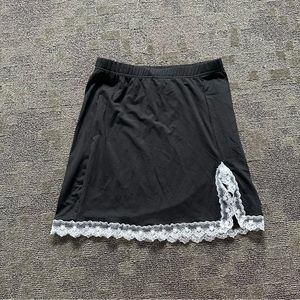 mini skirt with lace trim